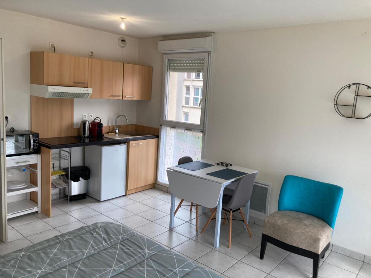 Studio 37 M² Baccarat Apartment Luaran gambar